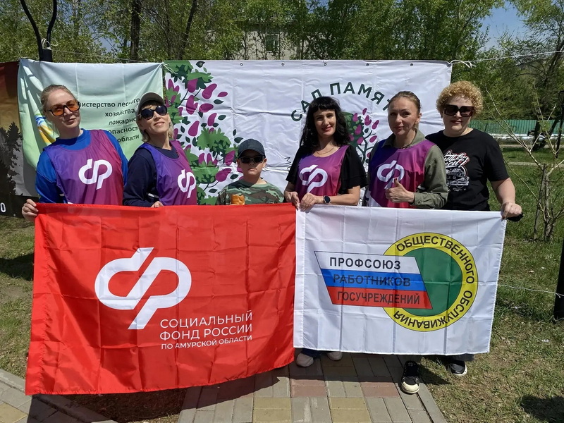 Акция «Сад памяти» в Благовещенске: дань уважения героям