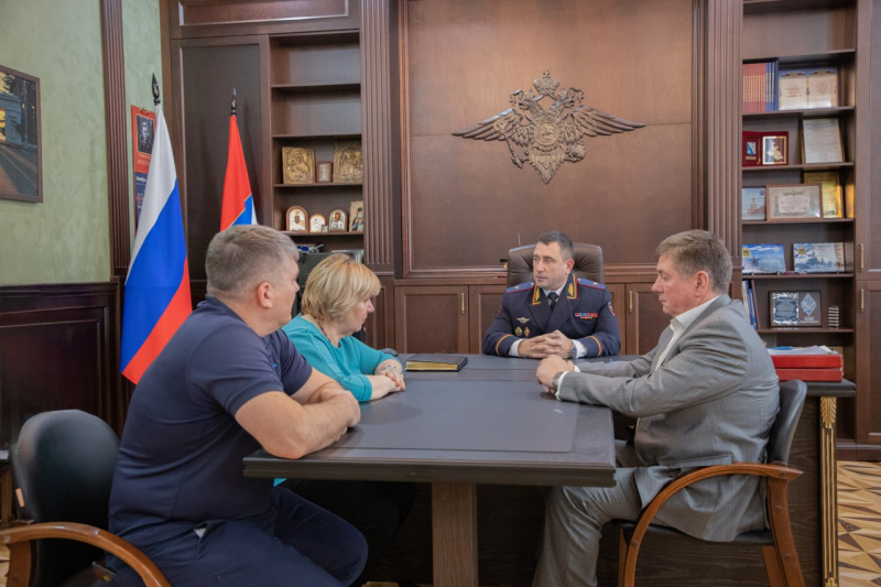 В рамках социального партнерства: встреча зампредседателя Профсоюза с начальником УМВД России по г. Севастополю
