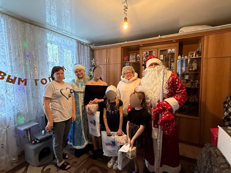 Самарская организация поздравила семьи членов Профсоюза – участников СВО