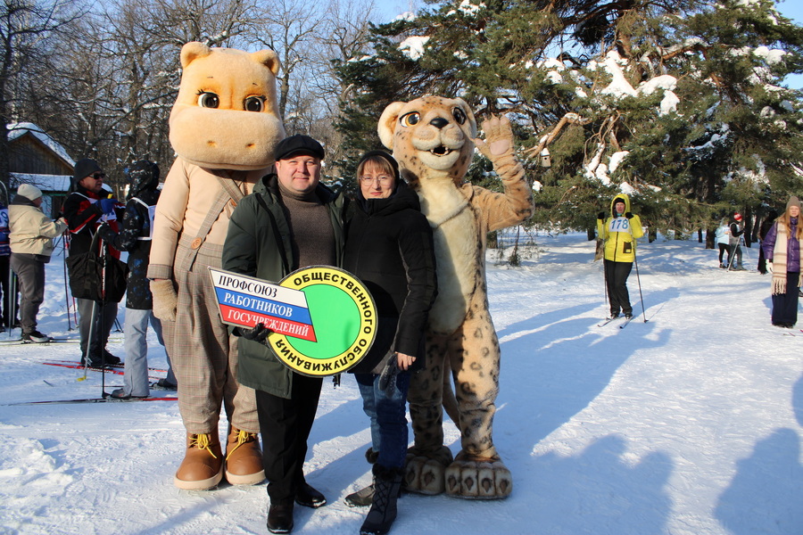 В Саратове прошли соревнования по лыжным гонкам и дартс
